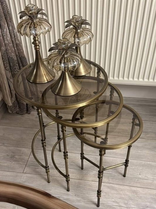 Torna Detaylı Pirinç Eskitme 3'lü Zigon Sehpa Bronz Cam